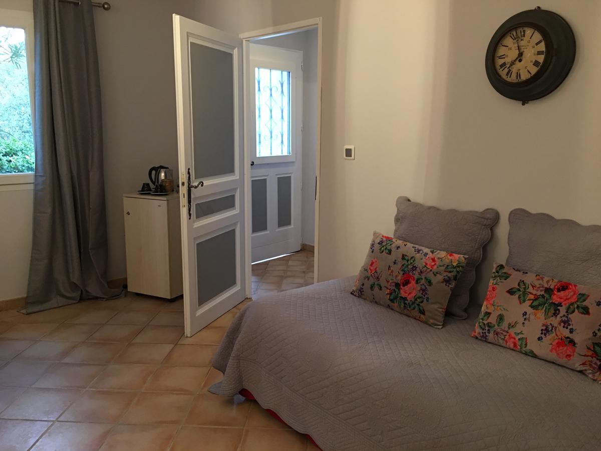 Violès Le Mogador Chateau Du Martinet מראה חיצוני תמונה