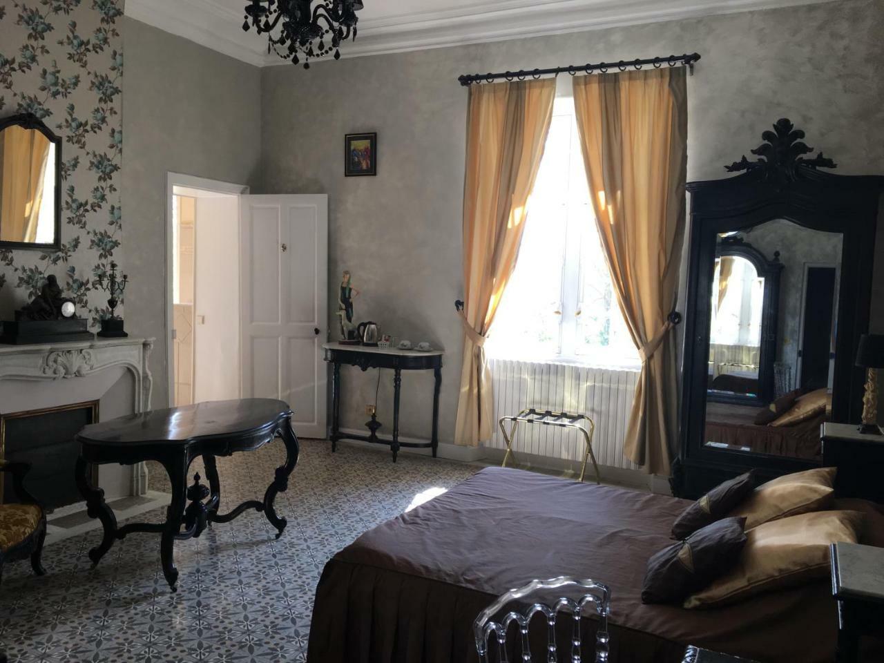 Violès Le Mogador Chateau Du Martinet מראה חיצוני תמונה